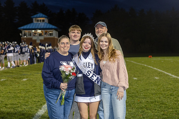 MV Senior Night Oct 2025-120