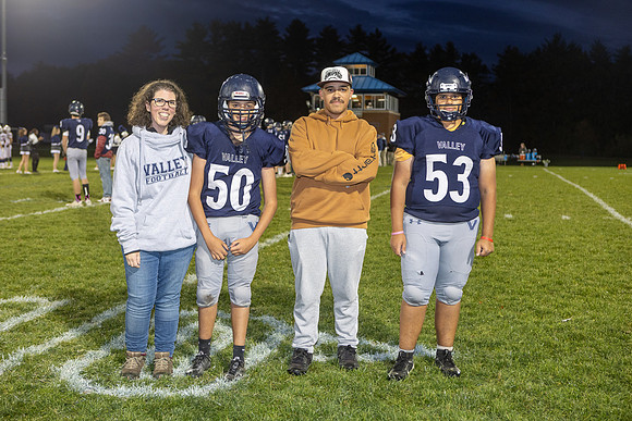 MV Senior Night Oct 2025-118