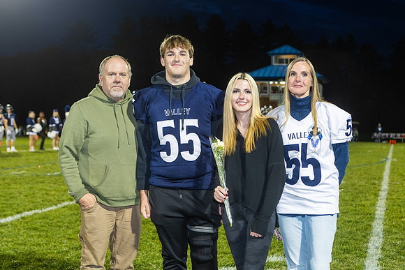 MV Senior Night Oct 2025-133