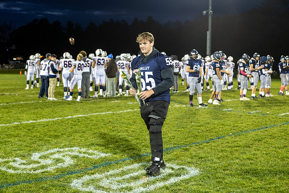 MV Senior Night Oct 2025-129