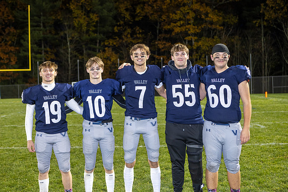 MV Senior Night Oct 2025-148