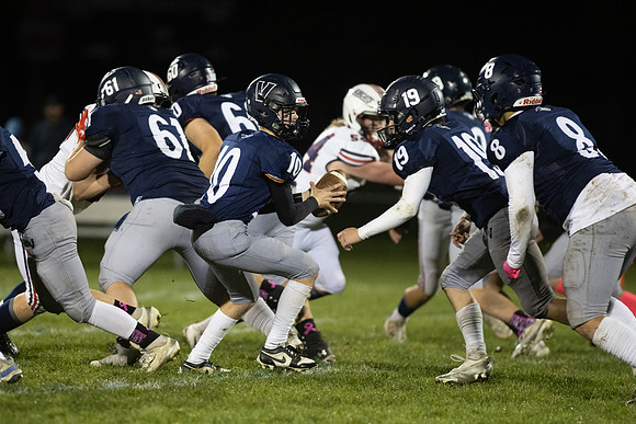 MV Senior Night Oct 2025-226